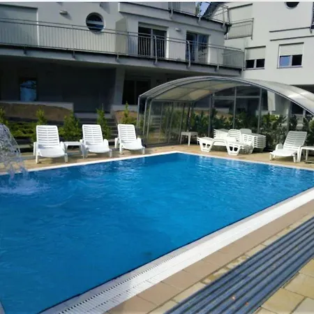 Przy Plazy Apartment *